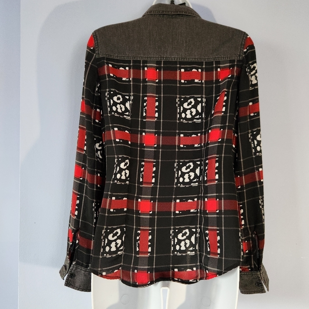 Point Zero button down top - Picture 4 of 6